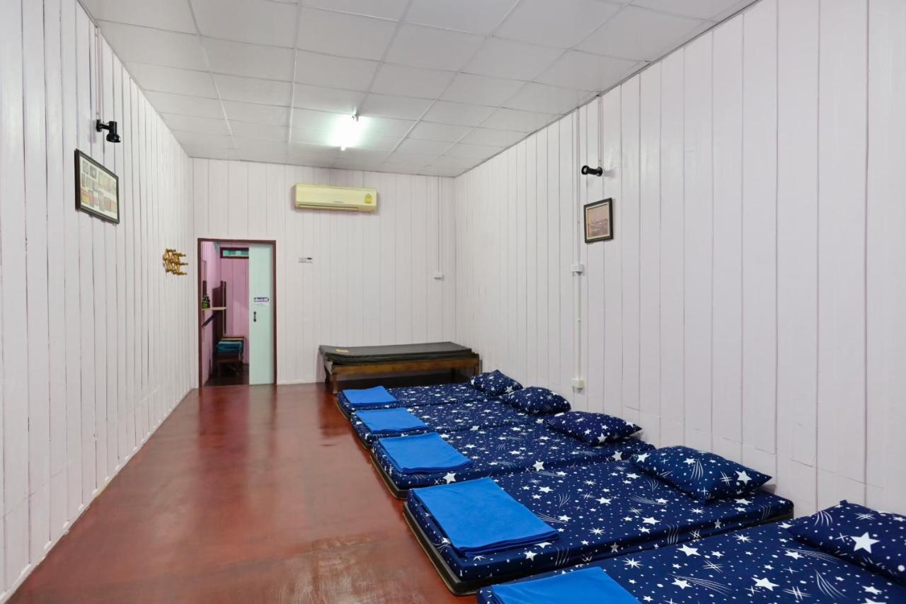 Rub Lom Chom Klong Homestay Chumphon Esterno foto